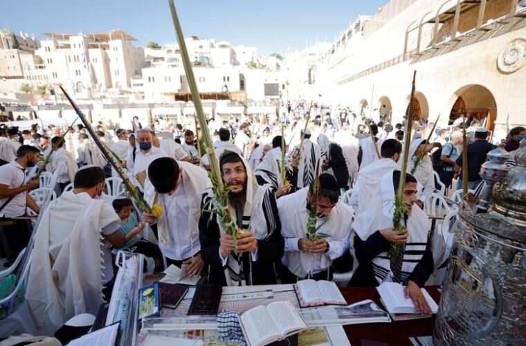 برگزاری آیین های عید یهودی “سوکوت” در شهر قدس